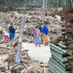 OJK Beri Keringanan Utang Pinjol bagi Korban Banjir Aceh, Sumut, dan Sumbar